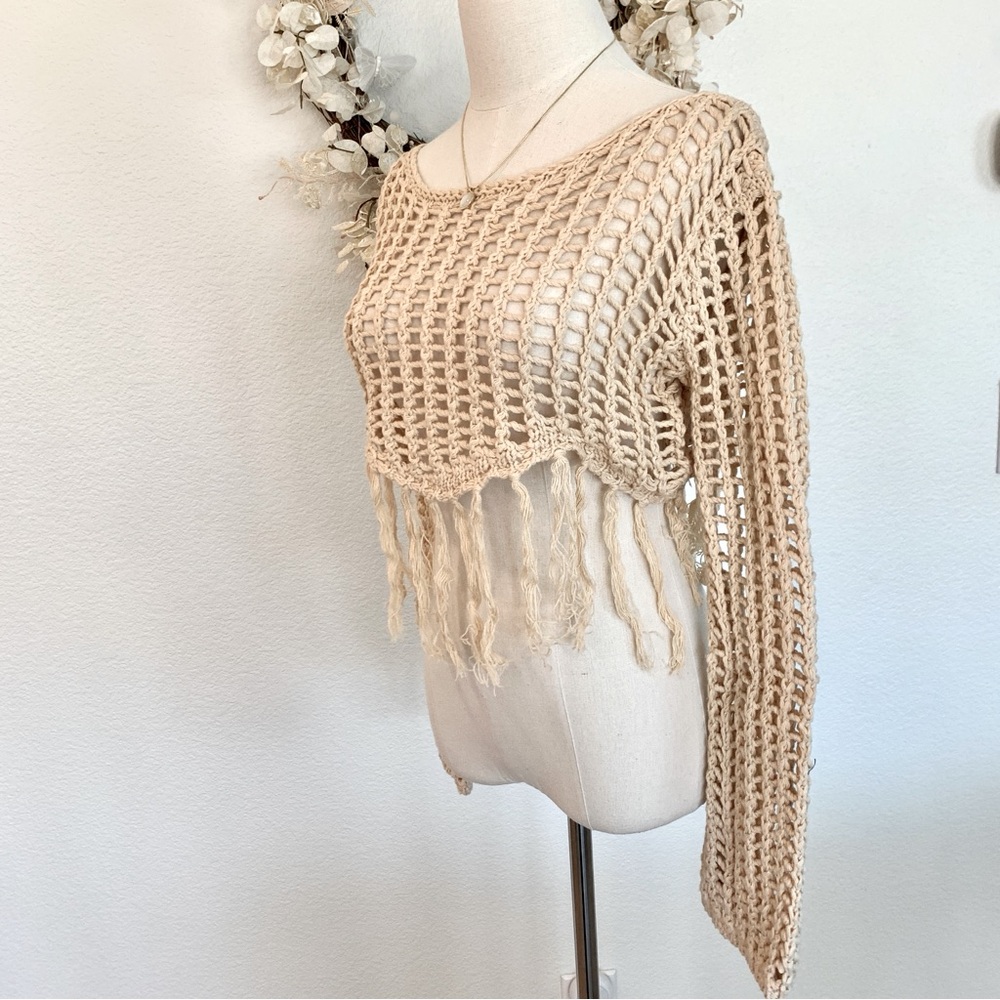 🌞 VICI Arloe Open Knit Fringe Crochet Top Crop Sweater Cream Small S - Picture 7 of 14